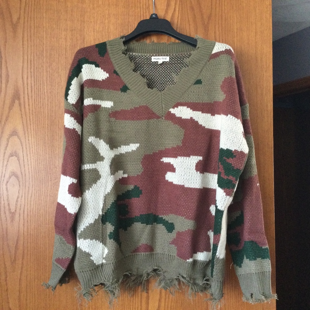 Camouflage destructed Sweater